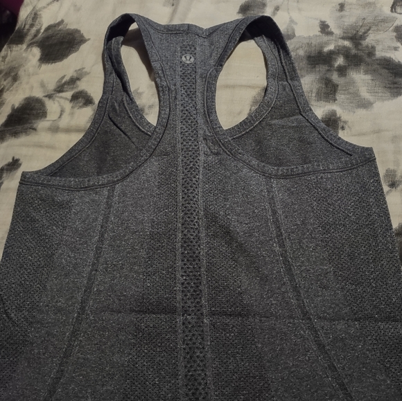 Lululemon Swiftly Tech Racerback - Picture 9 of 11
